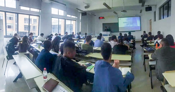 免费看片黄助力青海省農機信息化,海西州農機中心來杭培訓