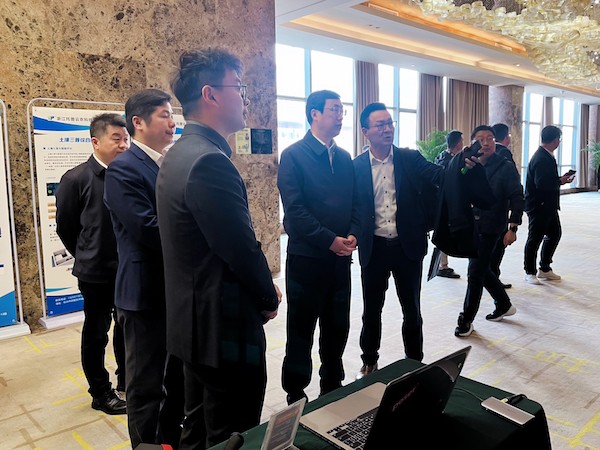 1711616337395062.jpg 2.jpg